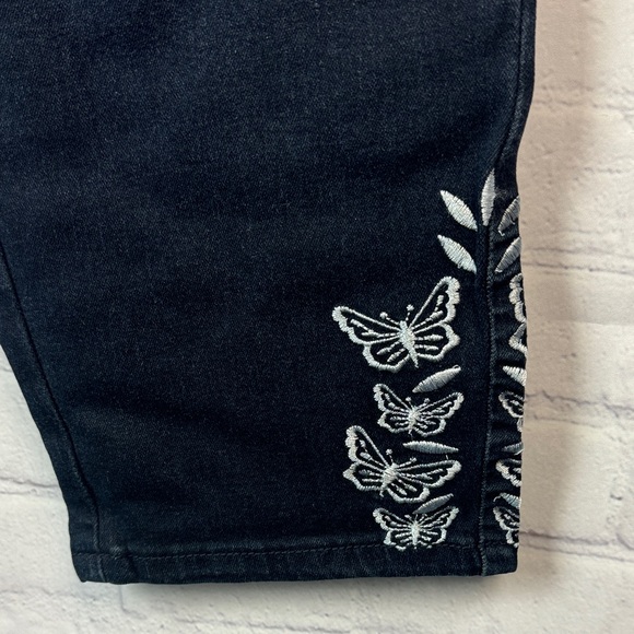 BloomChic Dark Blue Cropped Jeans with Embroidery Butterfly Detail Plus Size 14 - Picture 6 of 8